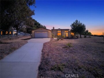 25344 Adams Avenue Photo