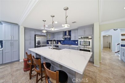 24484 Lincoln Avenue Photo